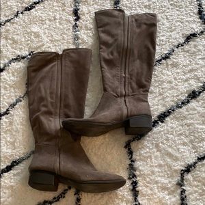 Universal threads tan pull on riding boot